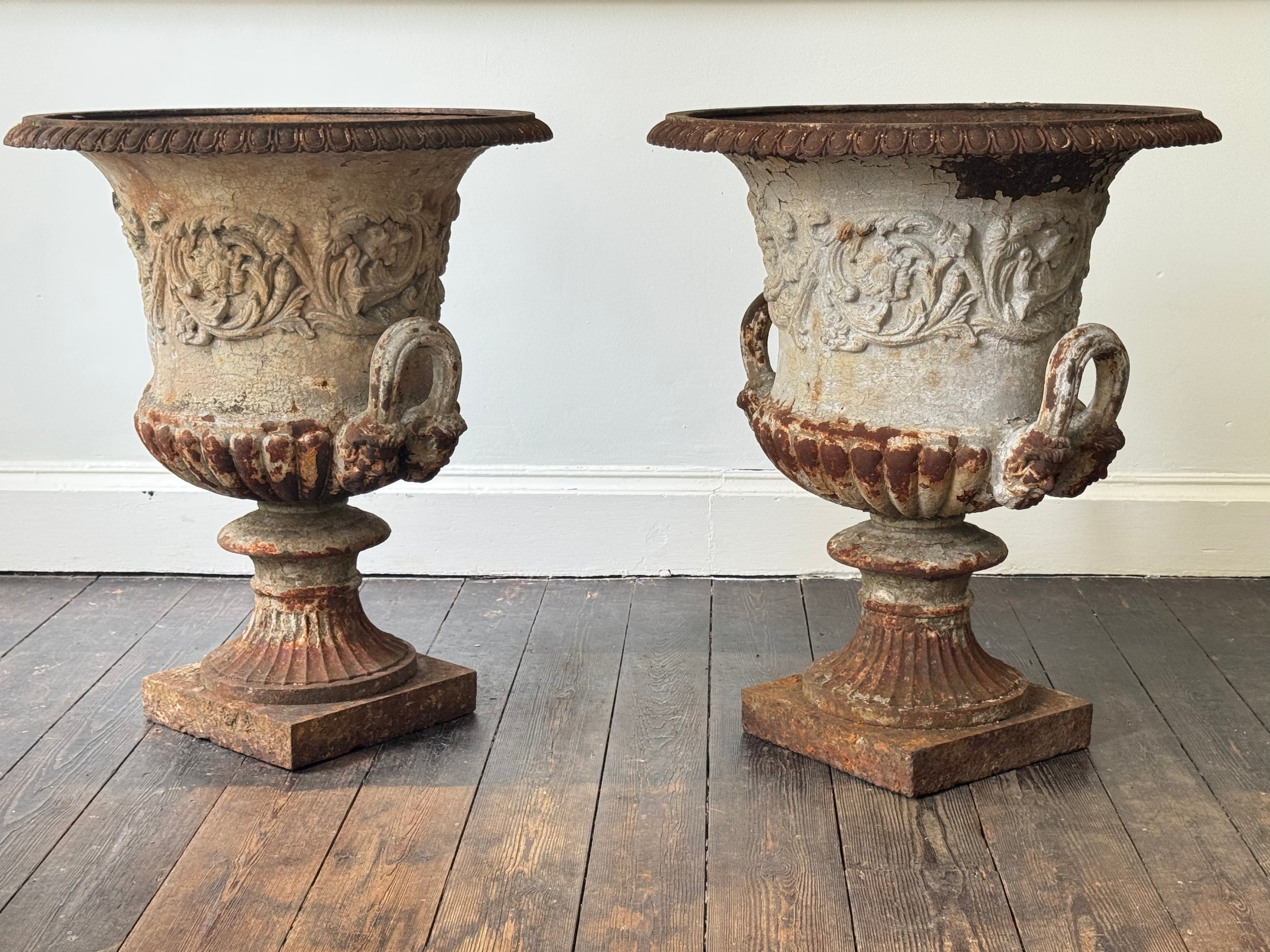 Handyside Urns