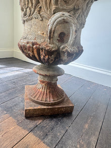 Handyside Urns