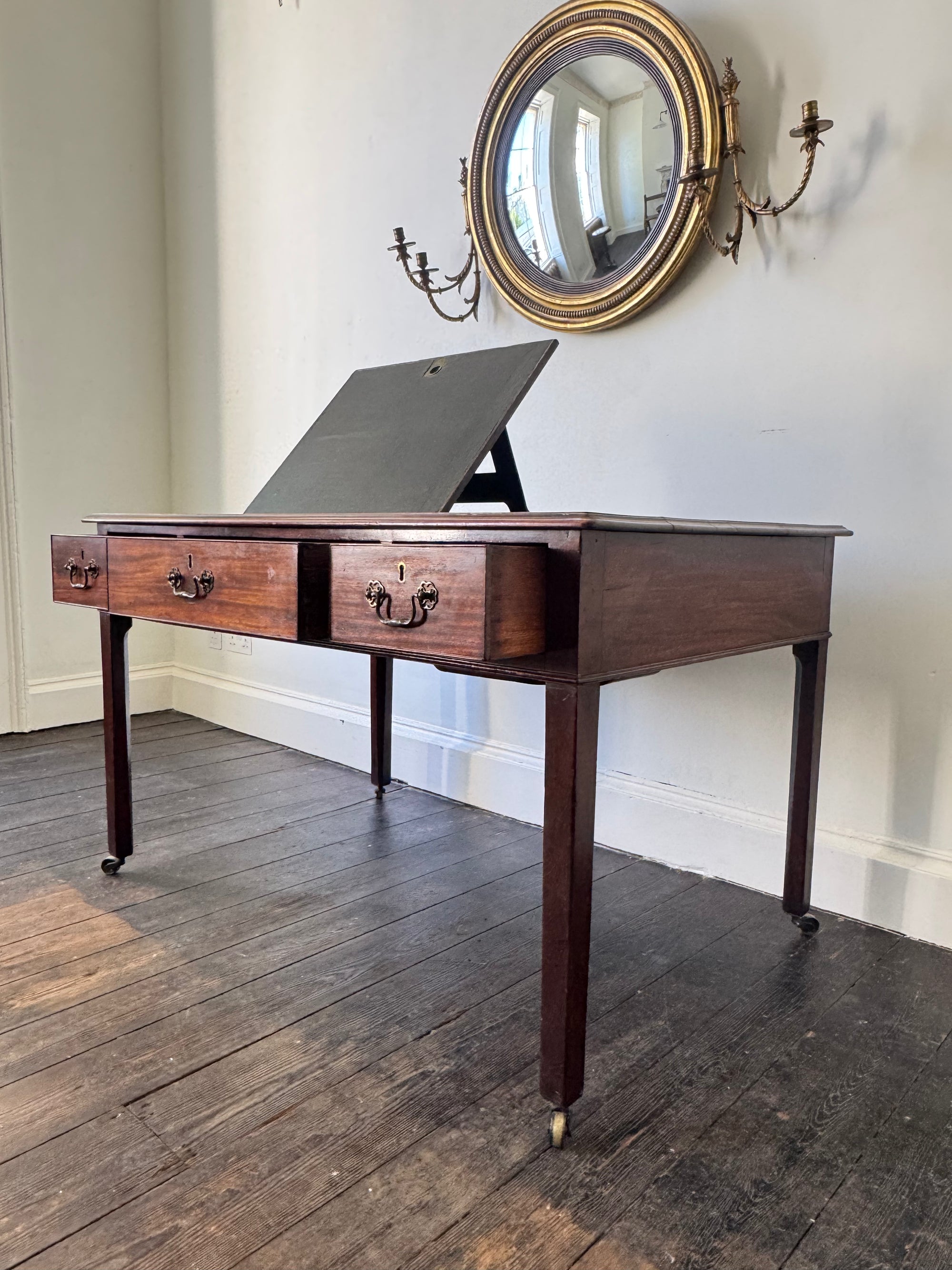 Chippendale Desk