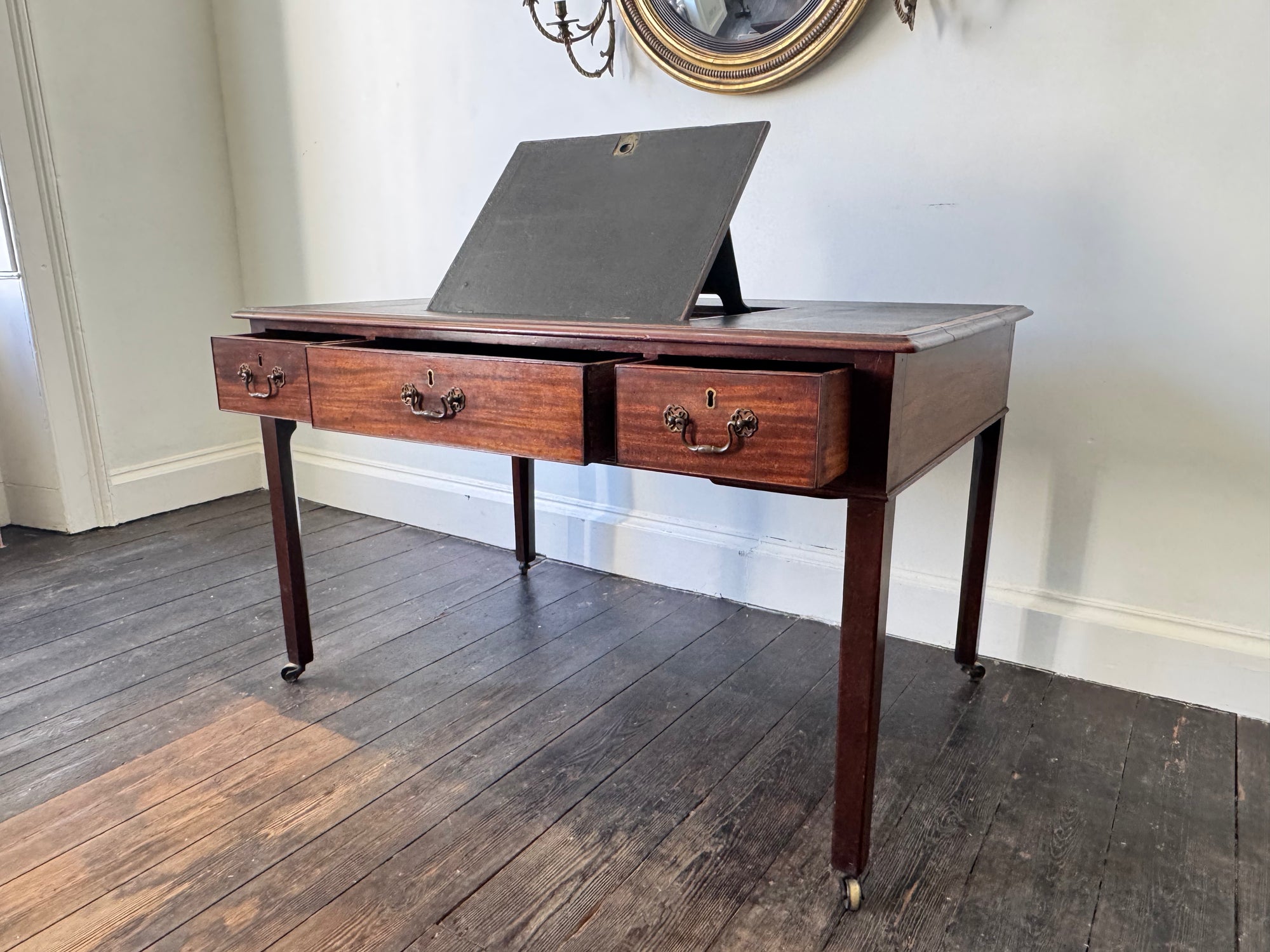 Chippendale Desk