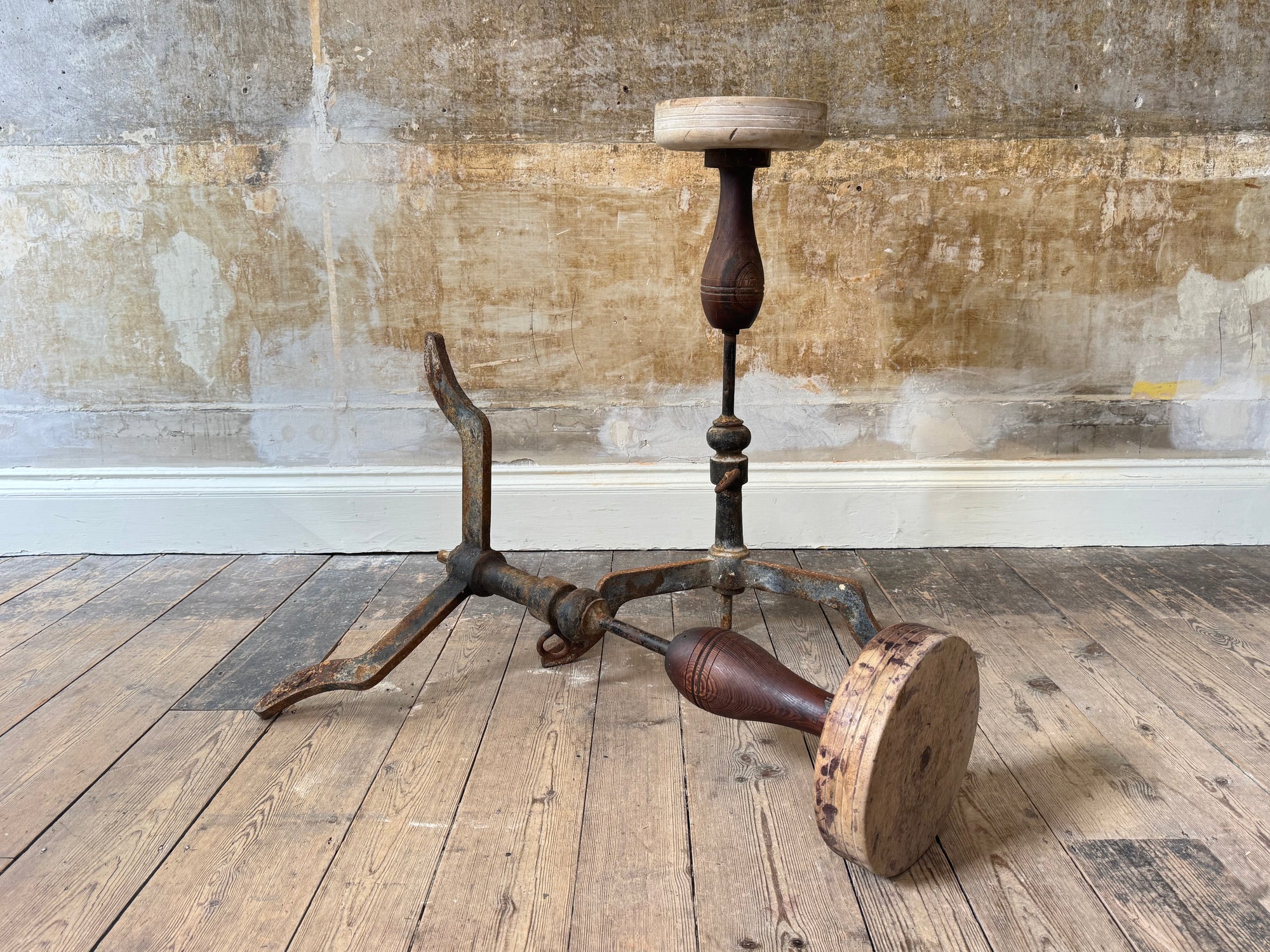 French Sculptors Stands