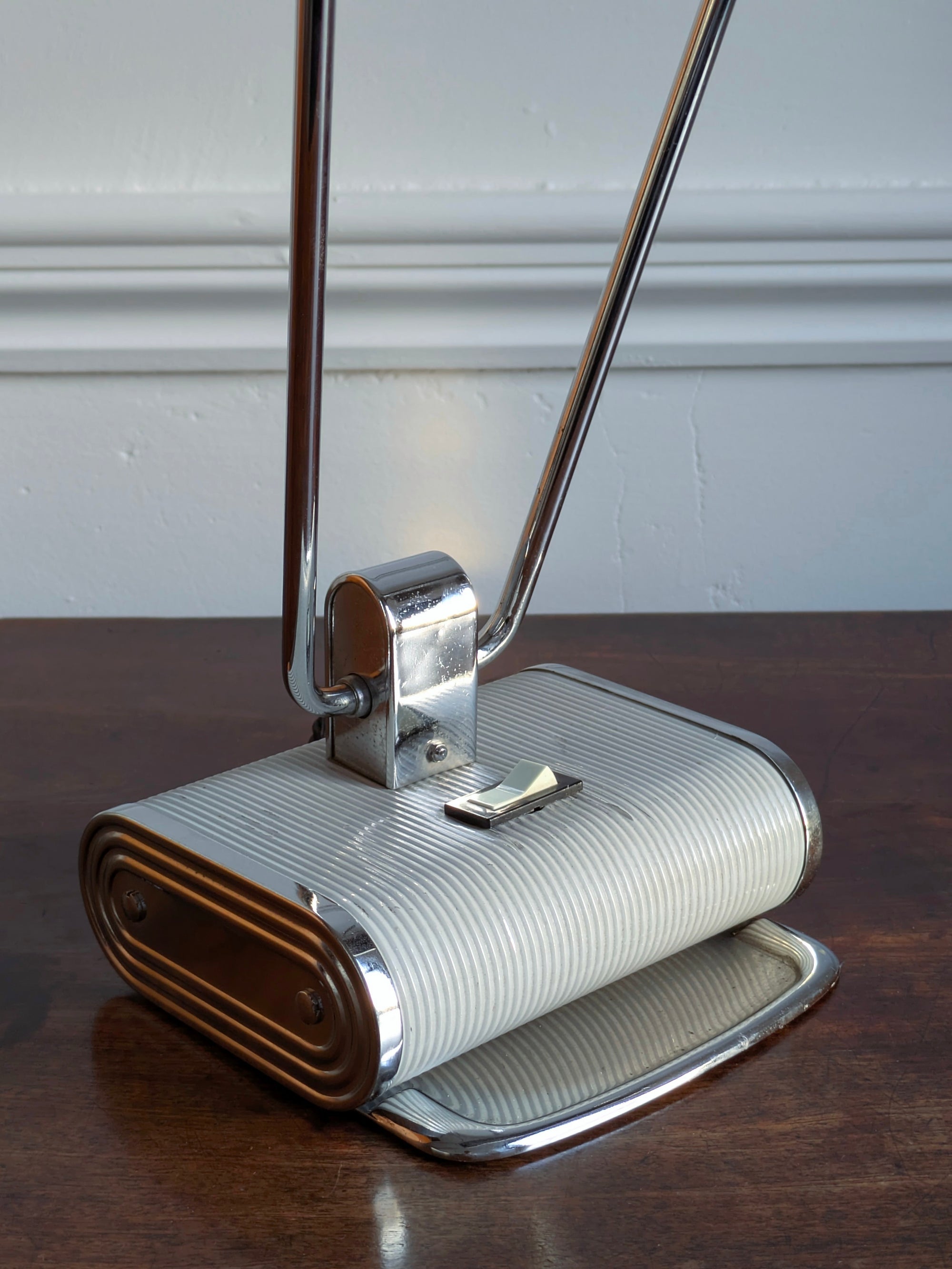 A No 71 Desk Lamp, Eileen Gray for Jumo