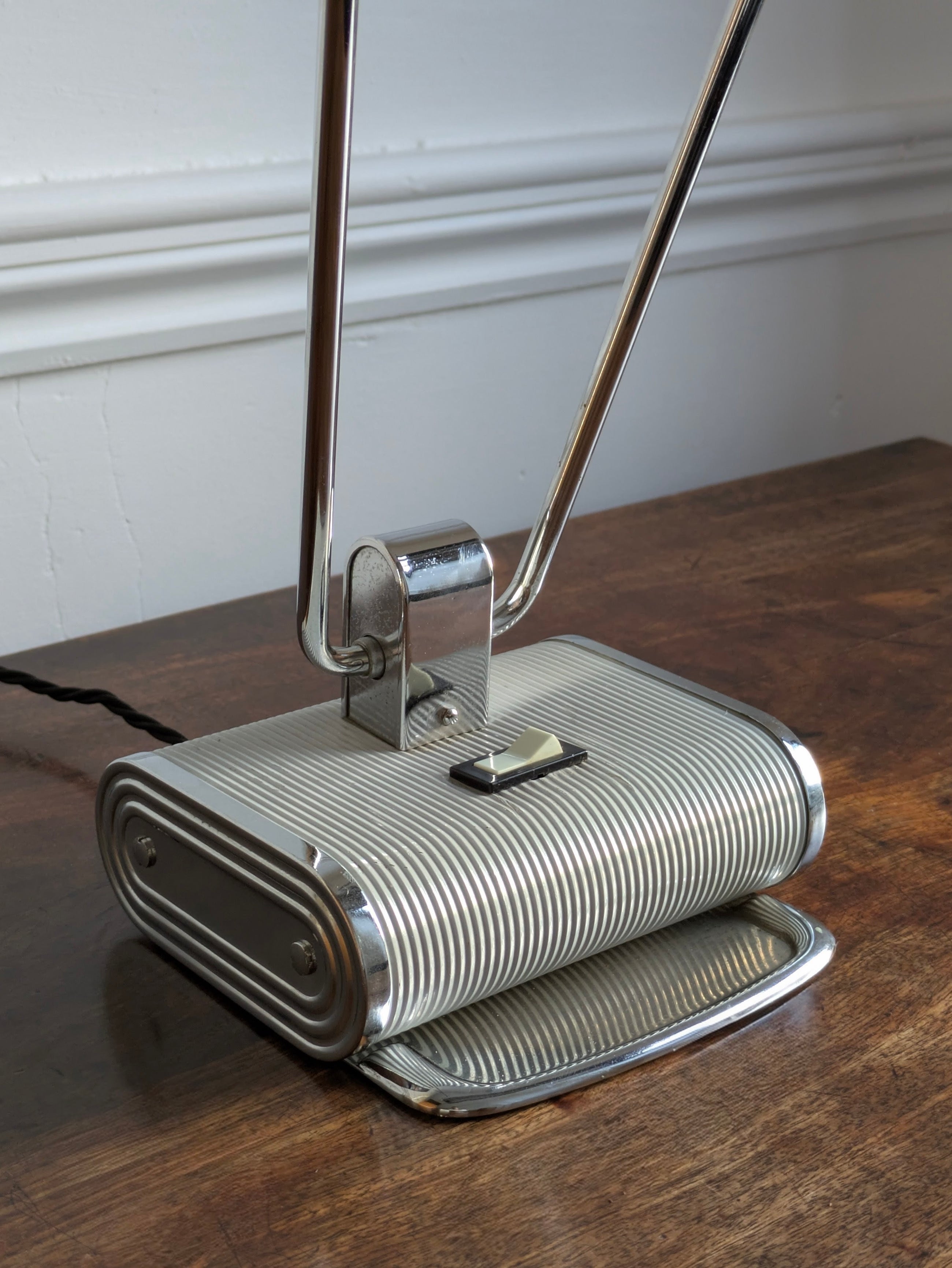 A No 71 Desk Lamp, Eileen Gray for Jumo