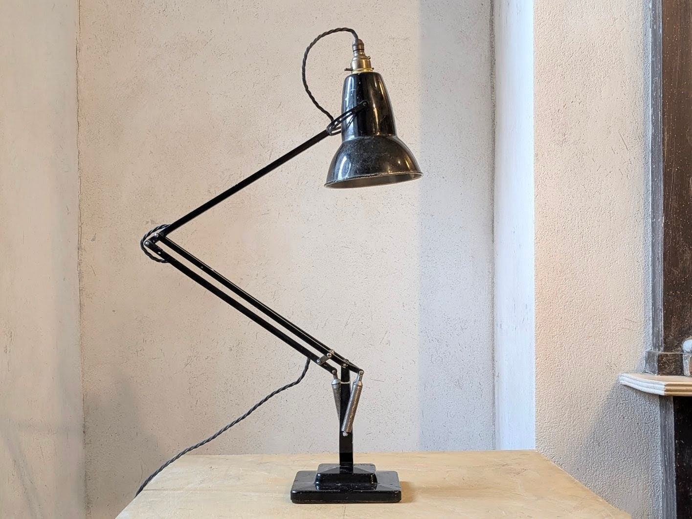 1227 Anglepoise Desk Light