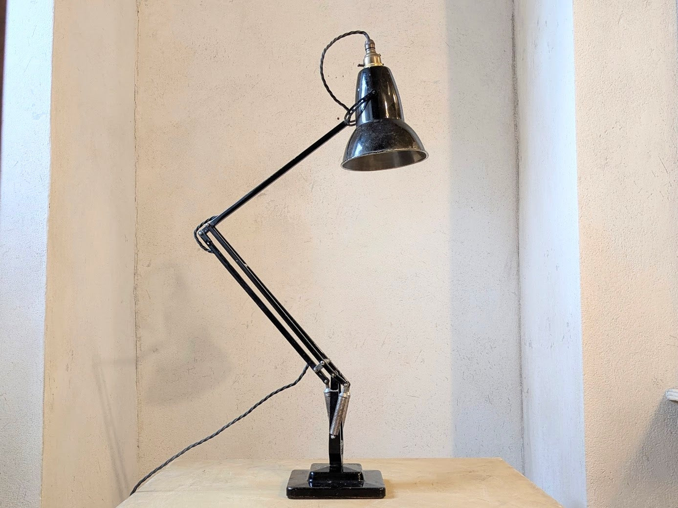 1227 Anglepoise Desk Light