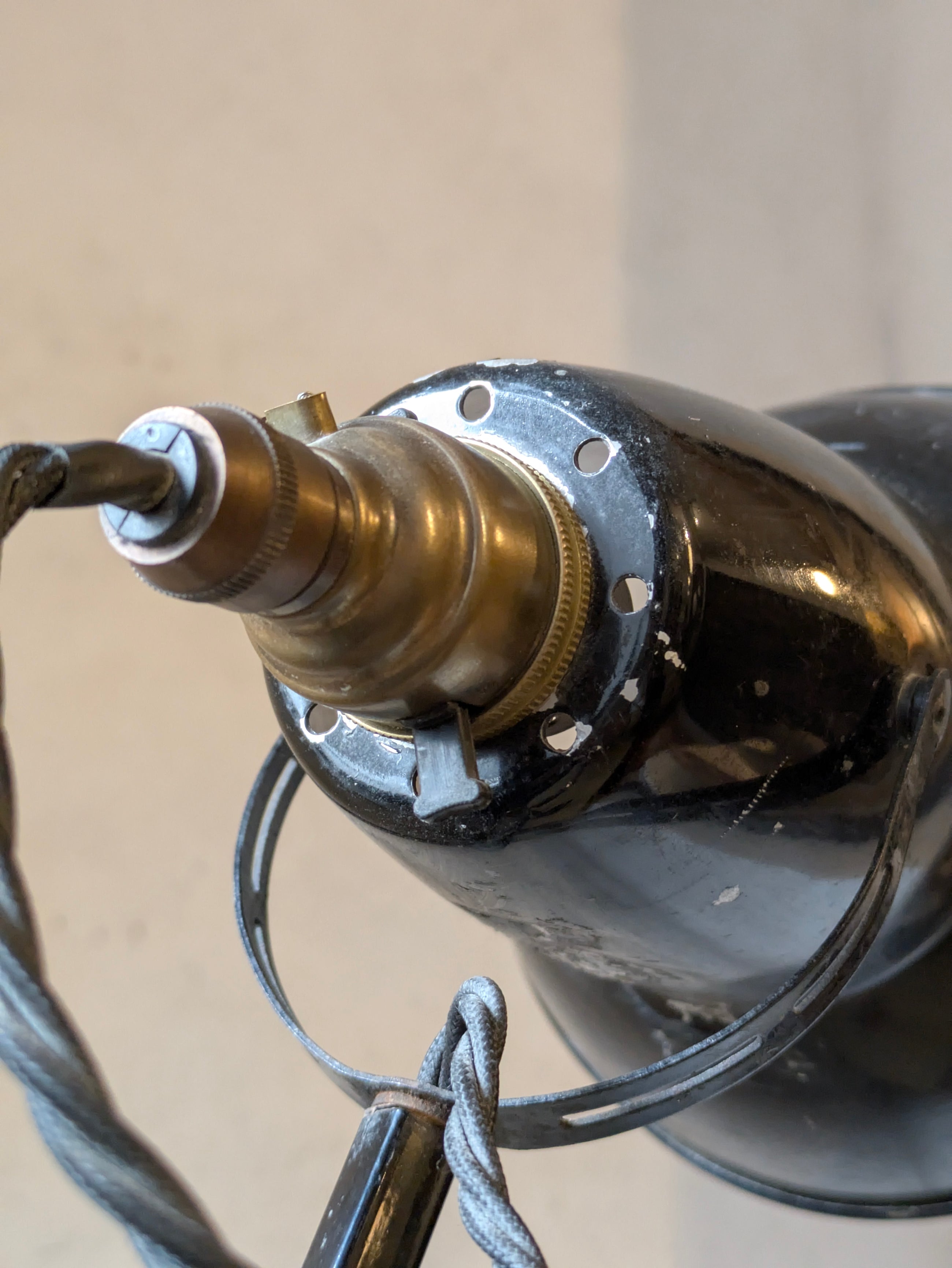 1227 Anglepoise Desk Light