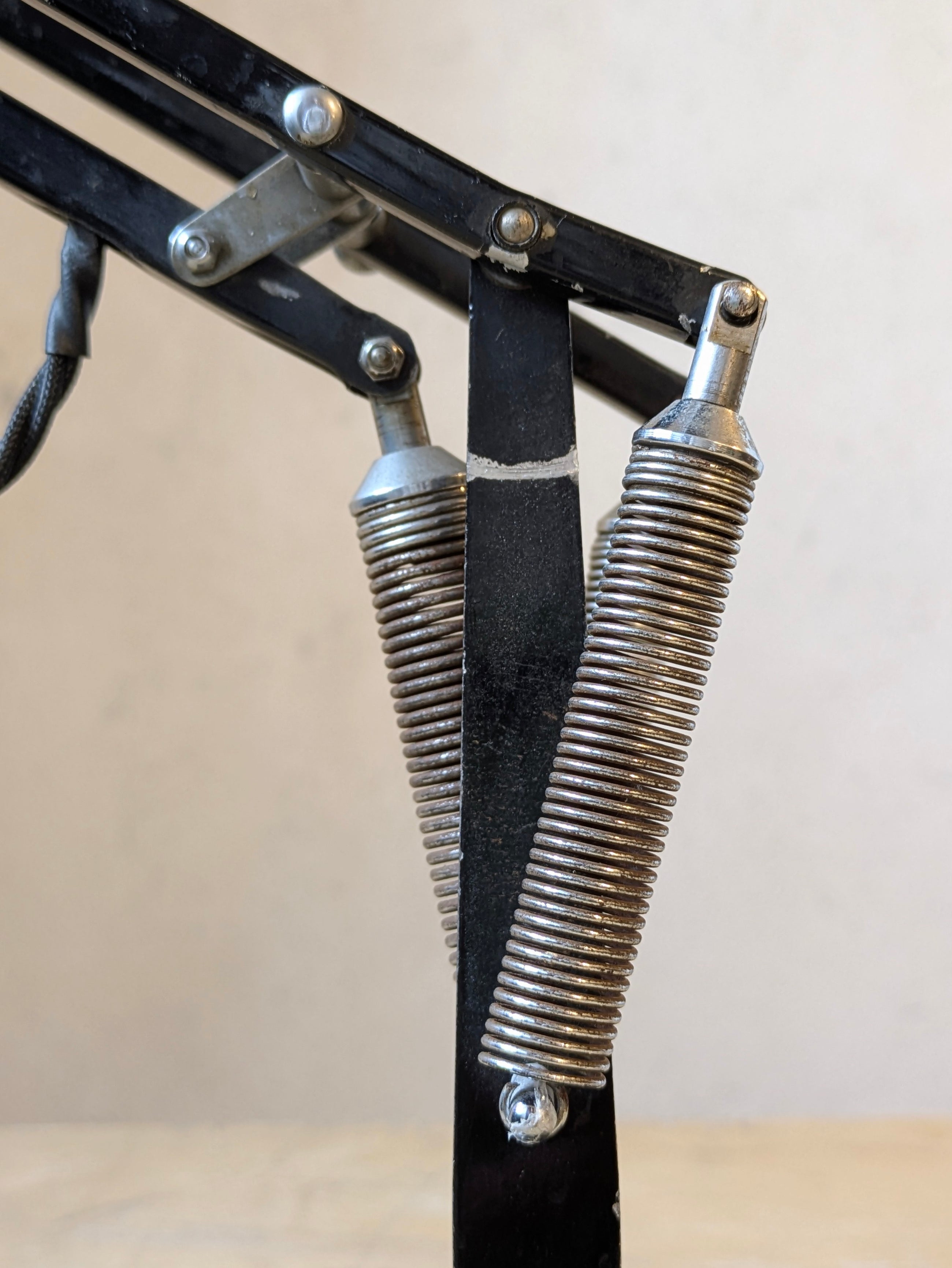 1227 Anglepoise Desk Light