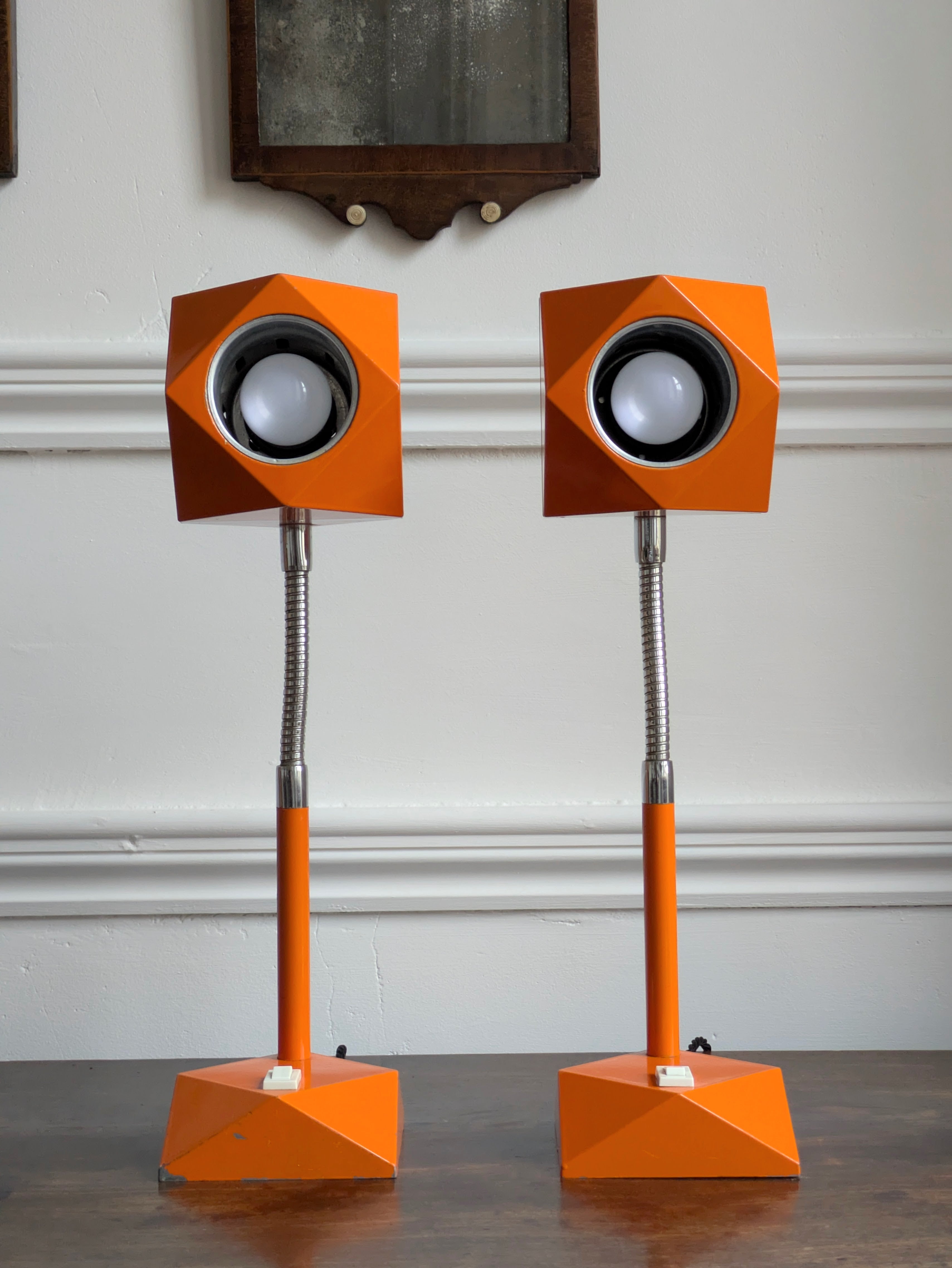 Kuben Lamps Björn Svensson for Elidus | Drew Pritchard Ltd