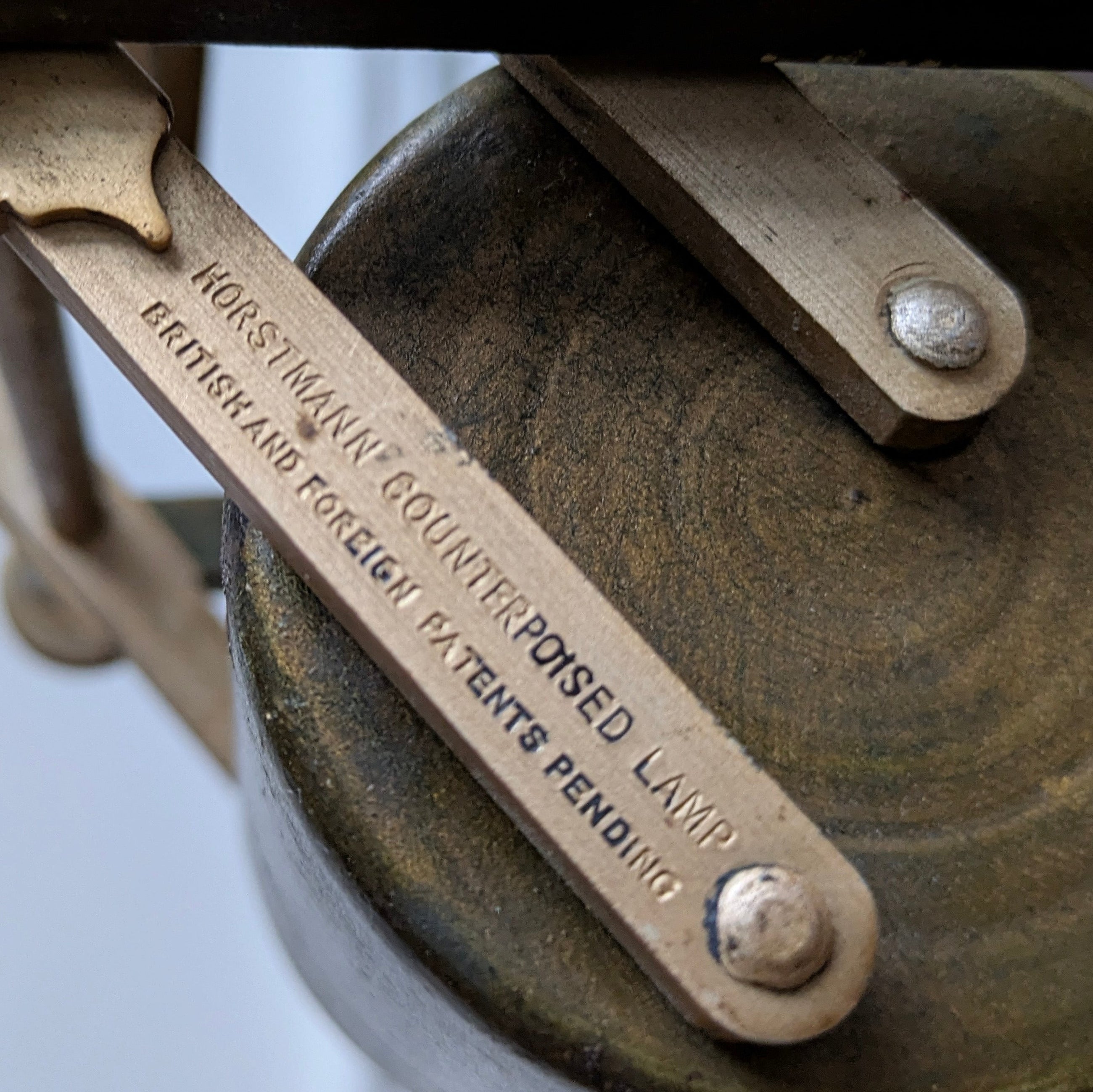 Horstmann Counterpoised Desk Lamp