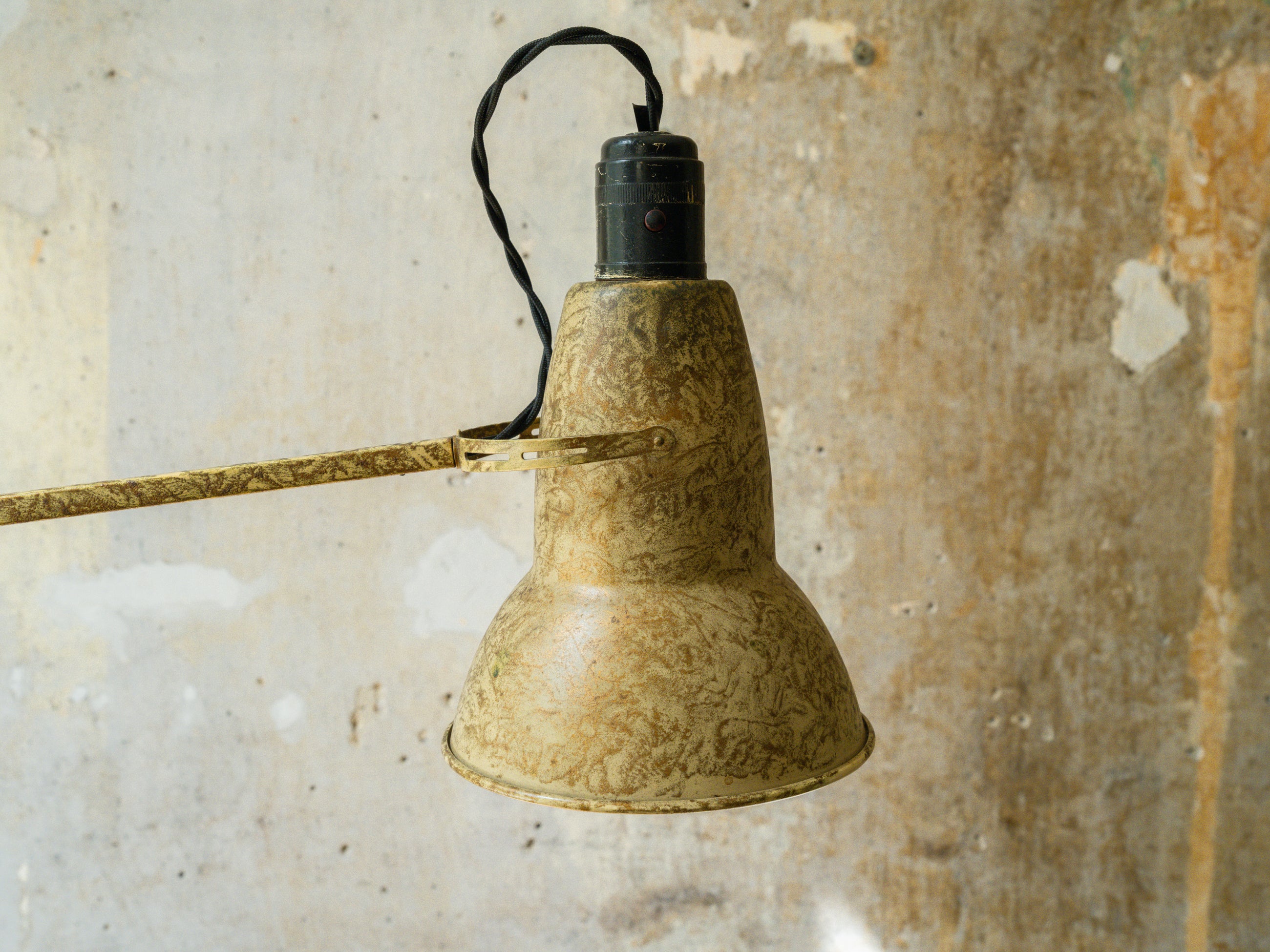 A 1227 Anglepoise Desk Lamp