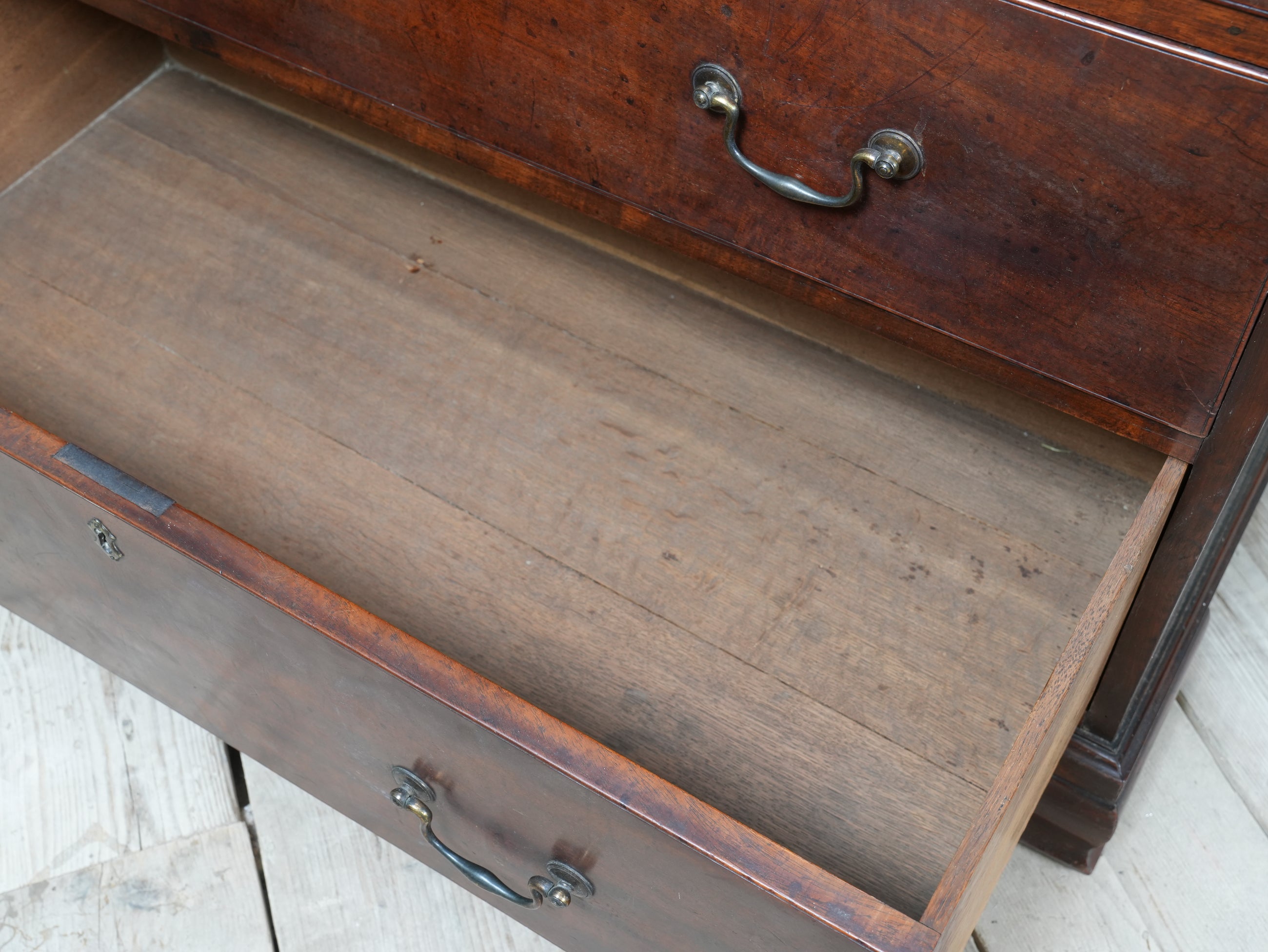 A Early 19th Century Mahogany Chest of Drawers