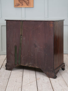 A Early 19th Century Mahogany Chest of Drawers