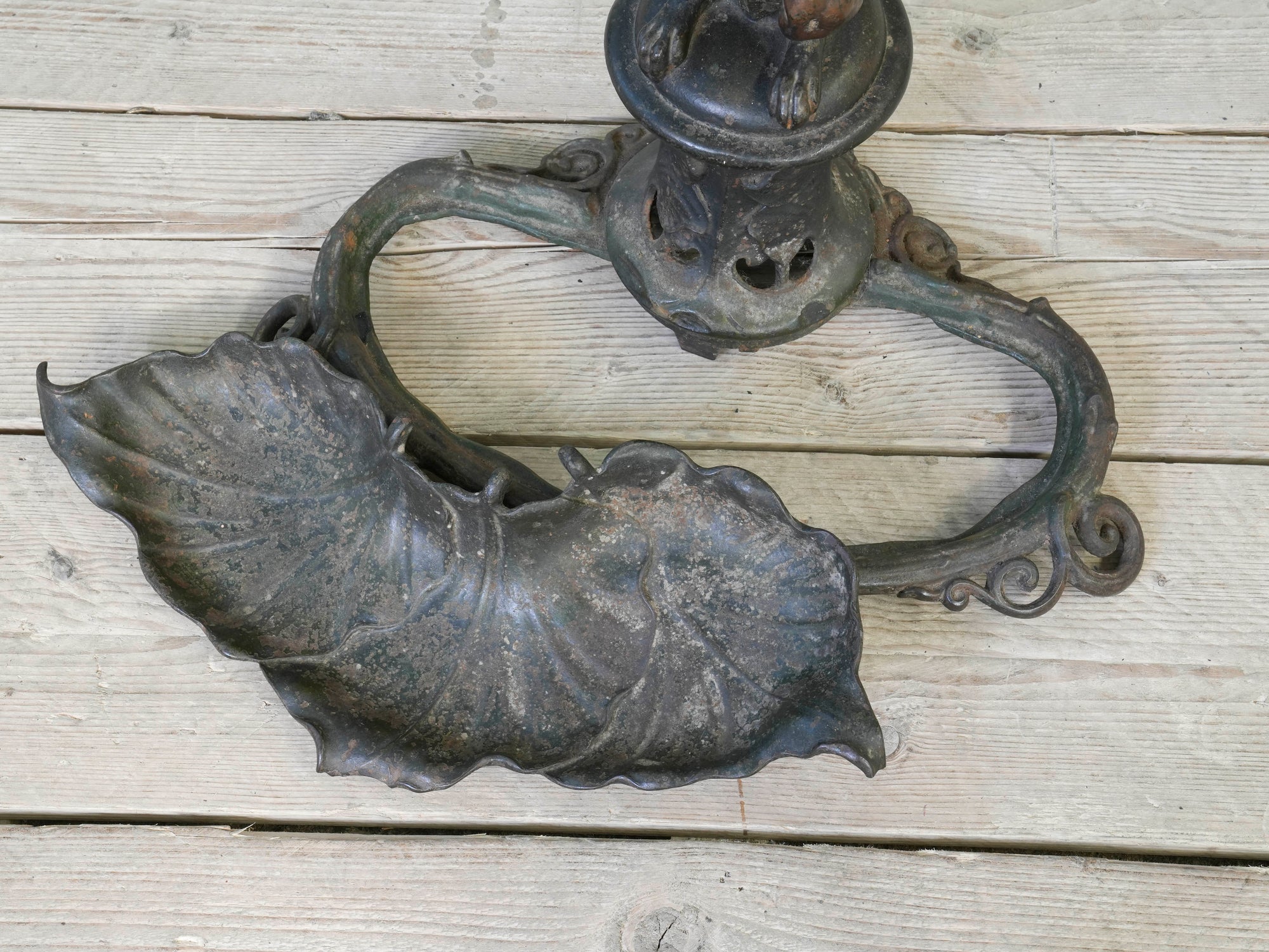 A Chihuahua & Crop Stick Stand