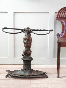 A Chihuahua & Crop Stick Stand