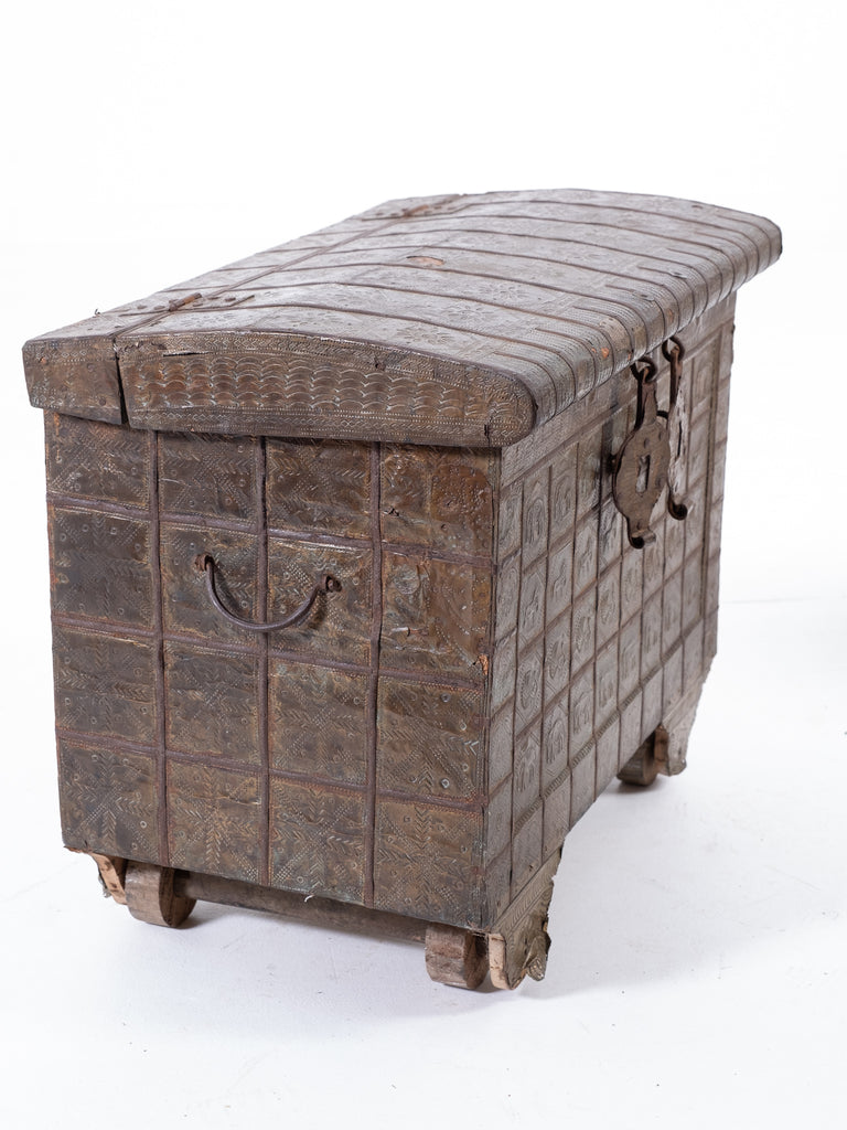 Dowry Chest Drew Pritchard Ltd