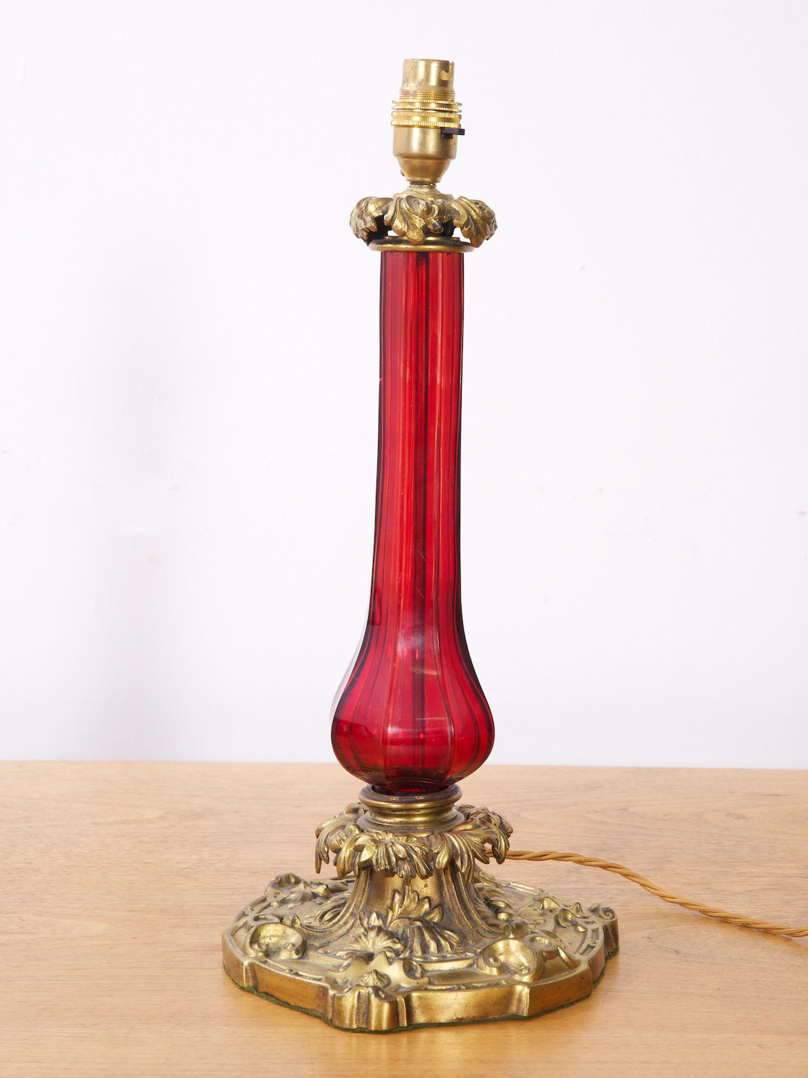 Red Glass Table lamp
