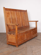 Pembrokeshire Box Settle