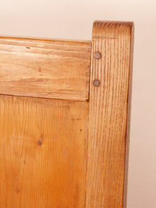 Pembrokeshire Box Settle