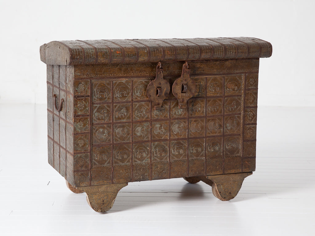 Dowry Chest Drew Pritchard Ltd