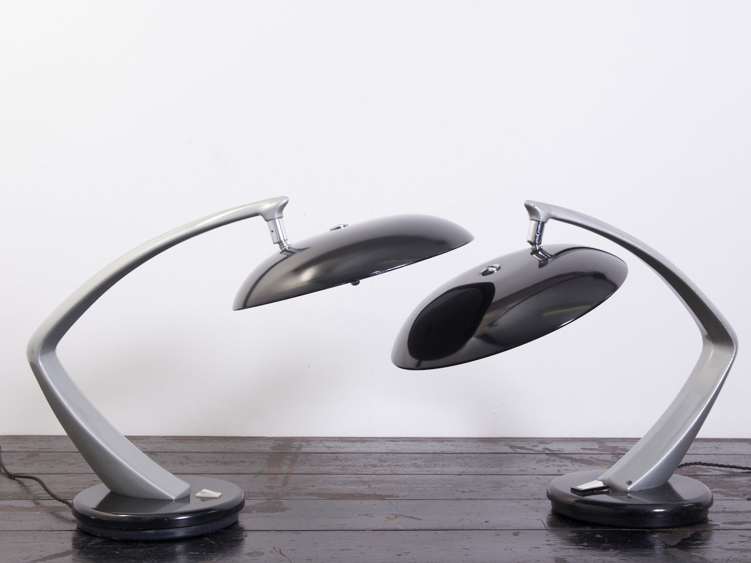 Fase Boomerang Desk Lights
