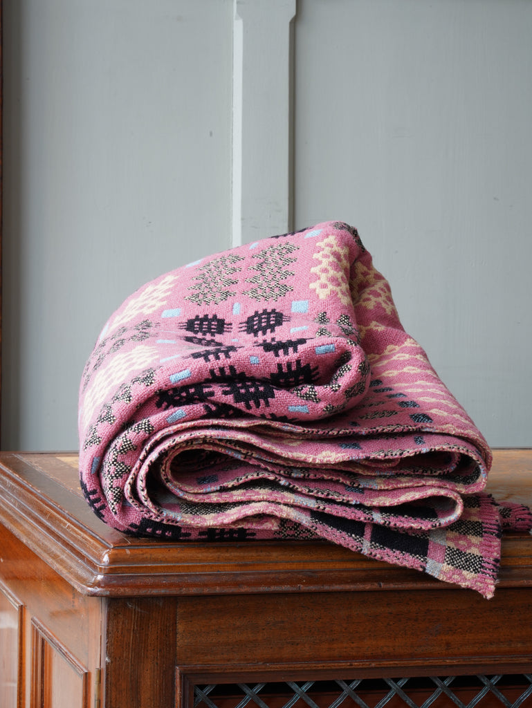 A Caernarfon Tapestry Bed Cover Drew Pritchard Ltd