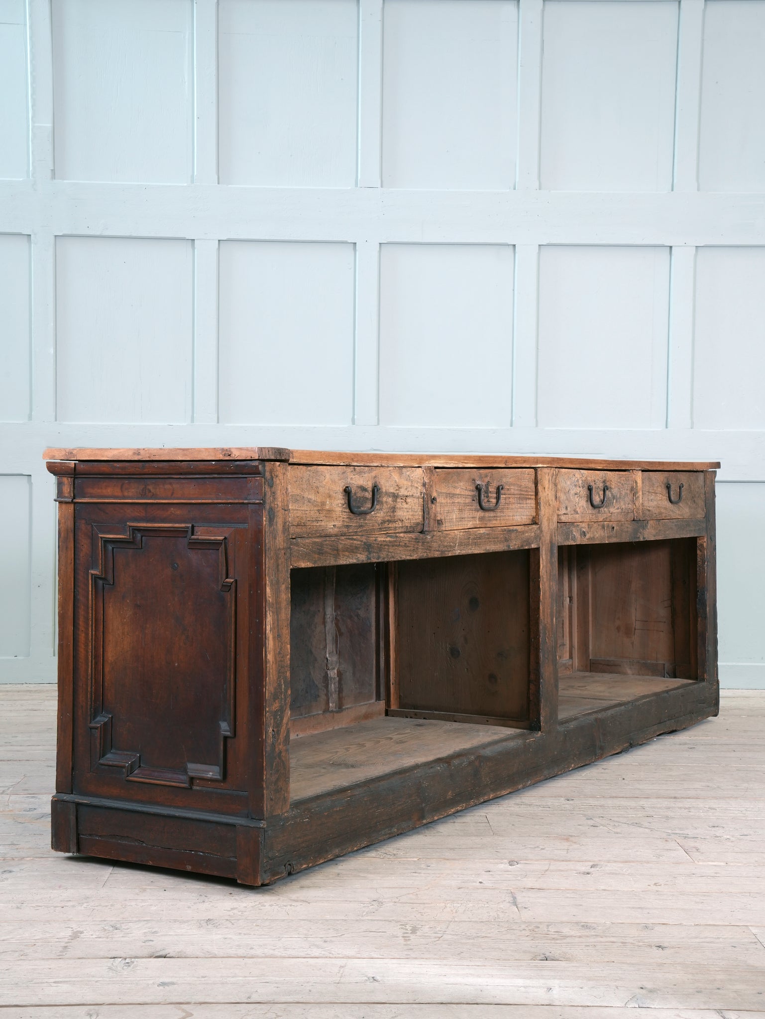 Italian Shop Counter in Wood